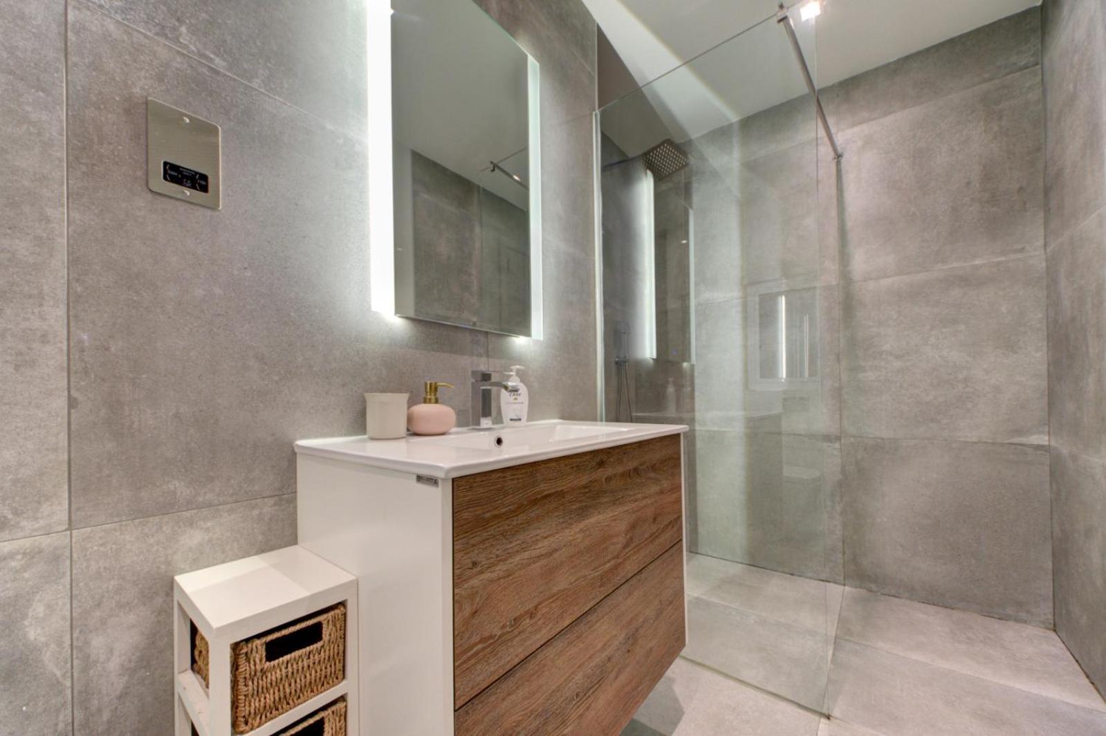Modern Sliema Apartment Near Sea Exterior foto